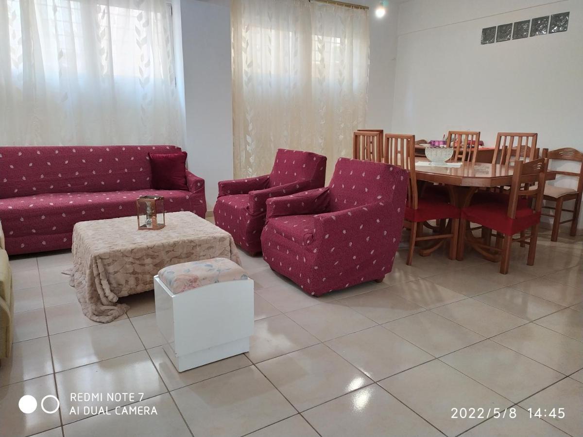 Georgia'S Family Apartment 이라클리온 외부 사진