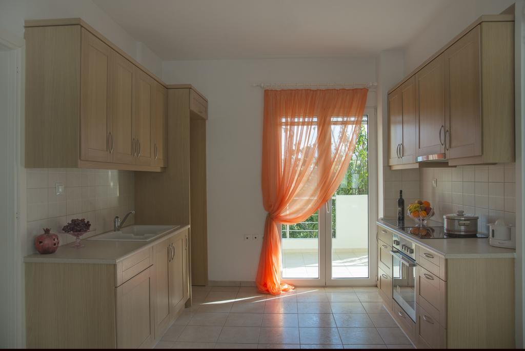 Georgia'S Family Apartment 이라클리온 외부 사진
